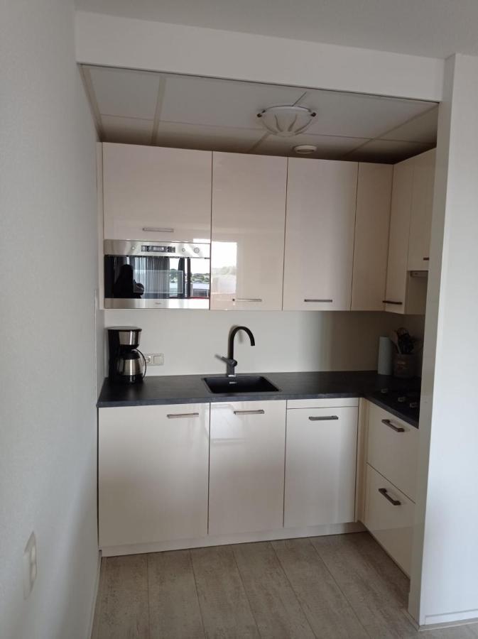 Appartement Ijsselmeer Makkum Strand Exterior photo