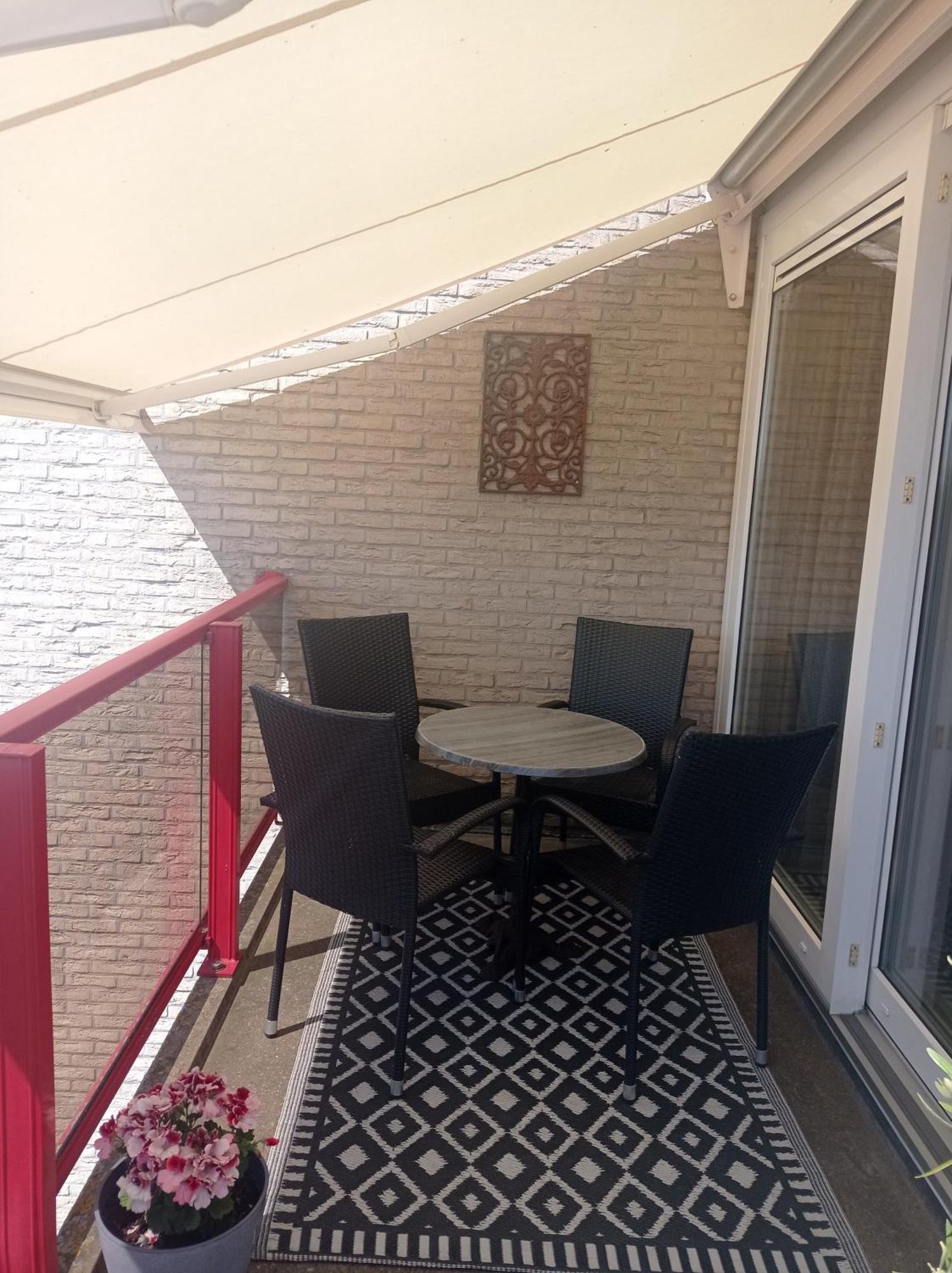 Appartement Ijsselmeer Makkum Strand Exterior photo